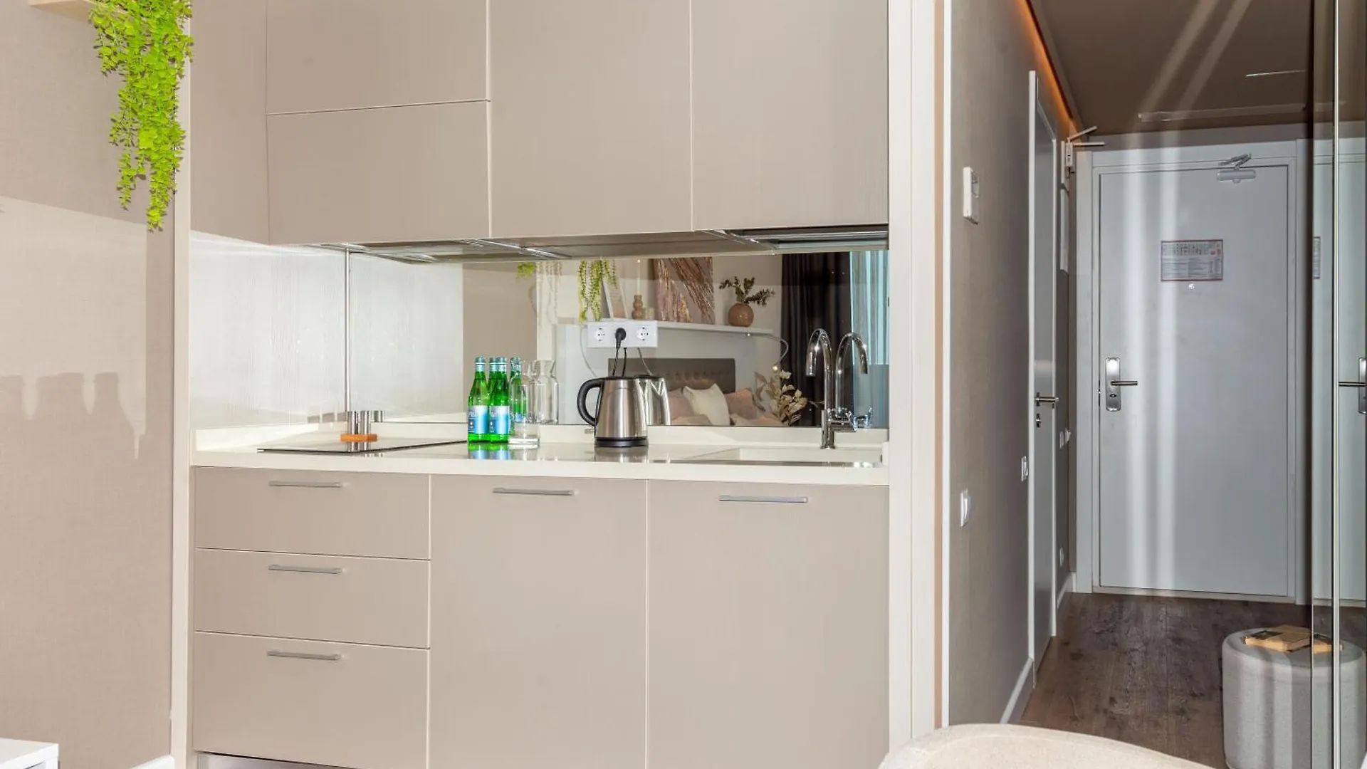 Elegant Comfort By Aesthaven Batumi Apartment
