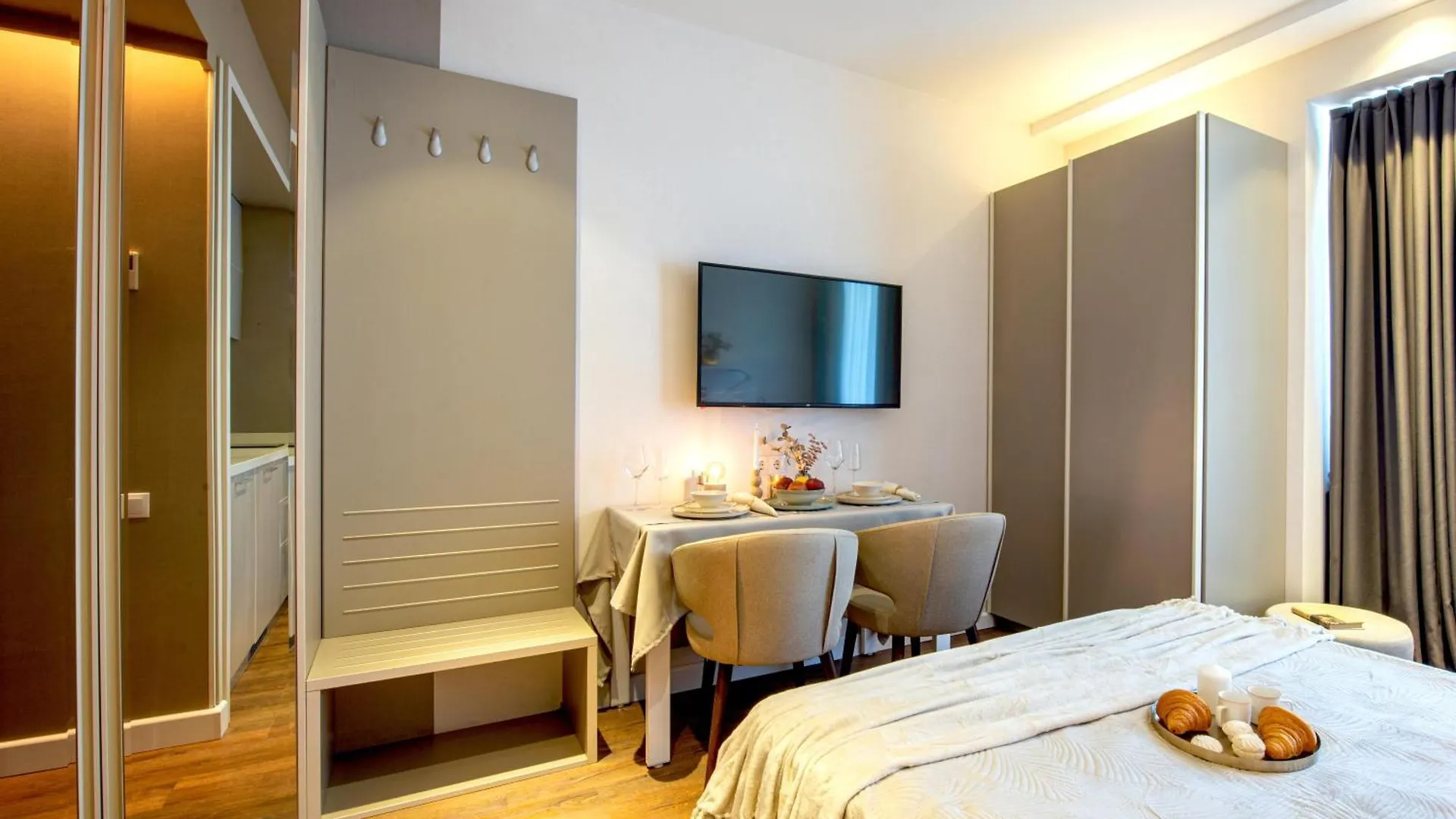 Elegant Comfort By Aesthaven Batumi